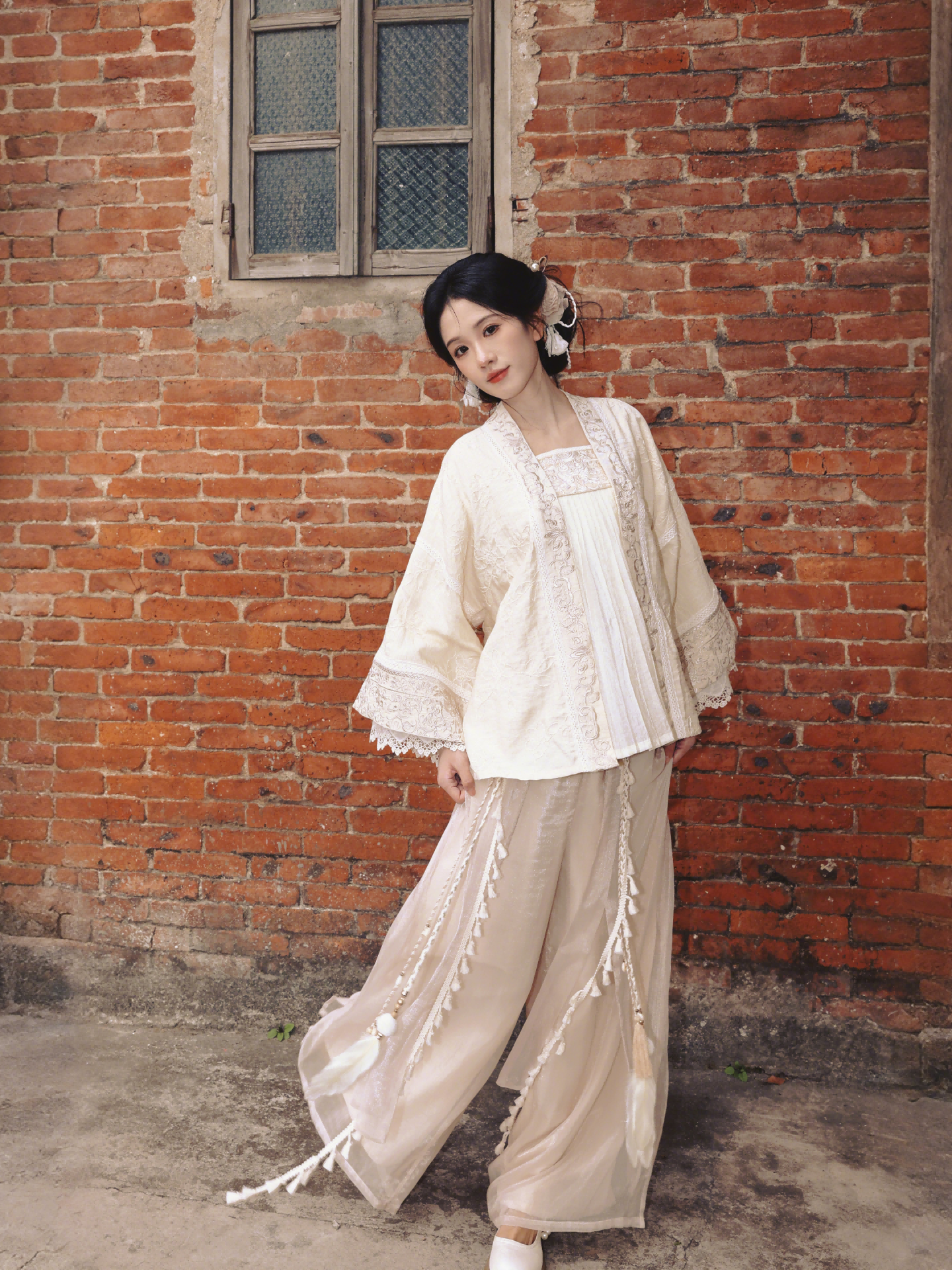 Engraved Heart 刻心 - New Chinese Spring Style Song Dynasty Hanfu
