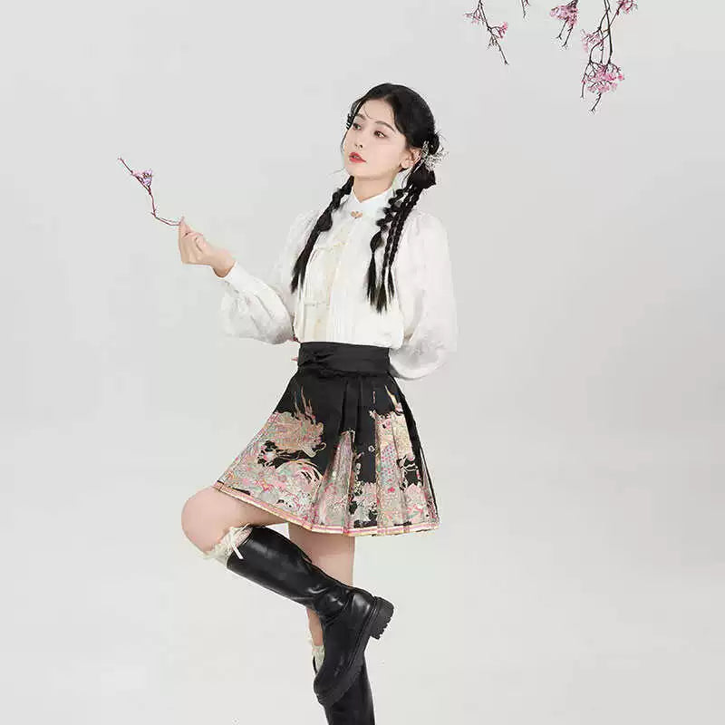 Ming Dynasty Modern Hanfu, Mamianqun, Peach Dragon 春山桃龙 (Preorder)