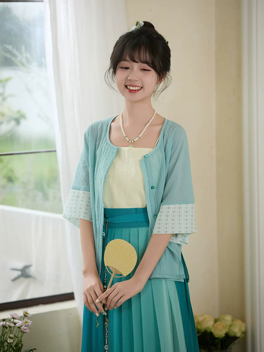 Only Green 只此青绿 - Ming Dynasty New Chinese Style Hanfu (Preorder)