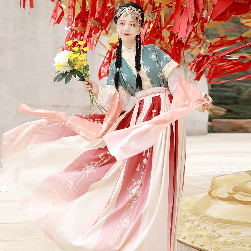 Lantern Fate 灯缘 - Tang Dynasty Style Beizi Qiyao Ruqun