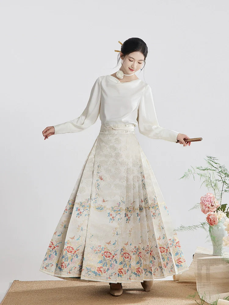 Ming Dynasty Modern Hanfu, Mamianqun, Snow White 朱白