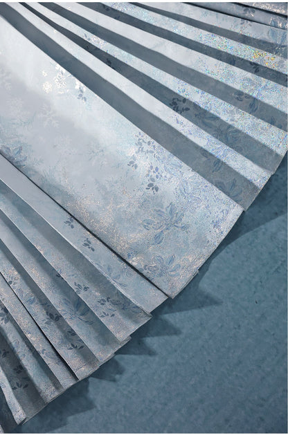 Frost and Snow 霜雪 - New Chinese Style Ming Dynasty Top and Mamianqun Set (Preorder)