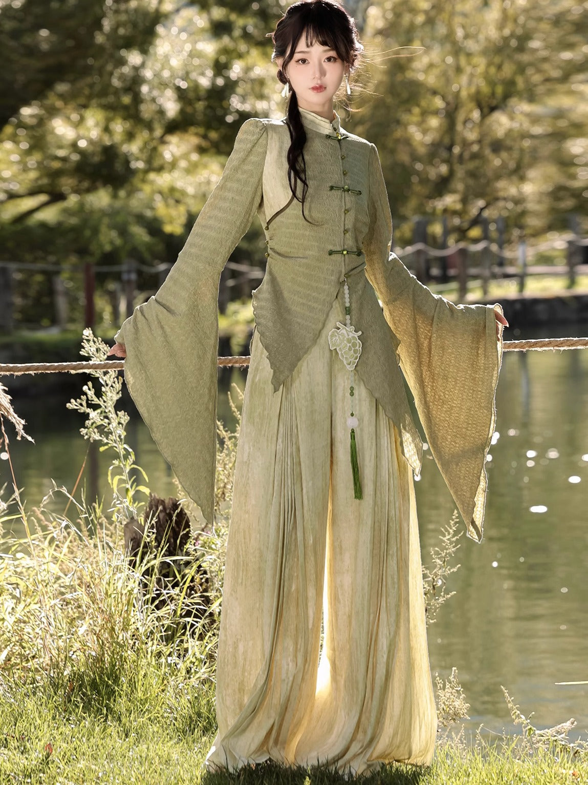 Qingti 青提 - New Chinese Style Modern Cheongsam Outfit