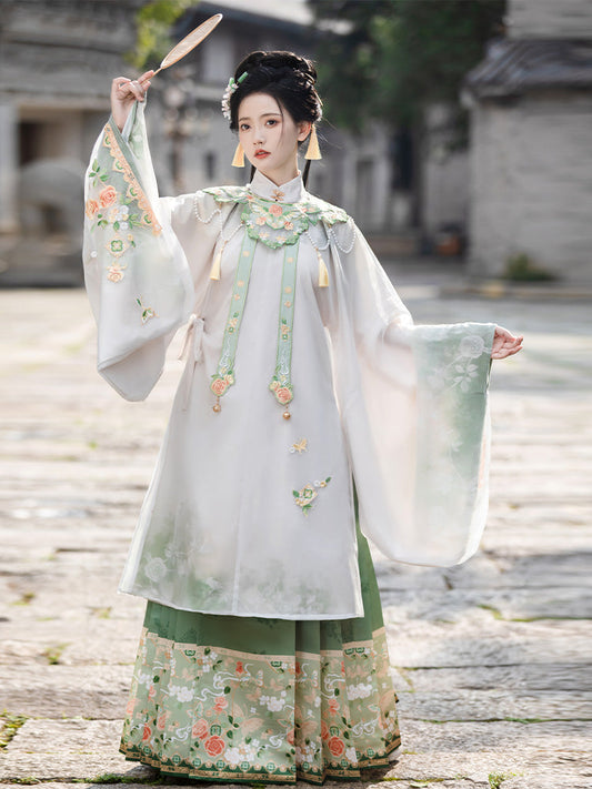 Ancient Gardens - Robe & Mamianqun Ming Dynasty Hanfu Set