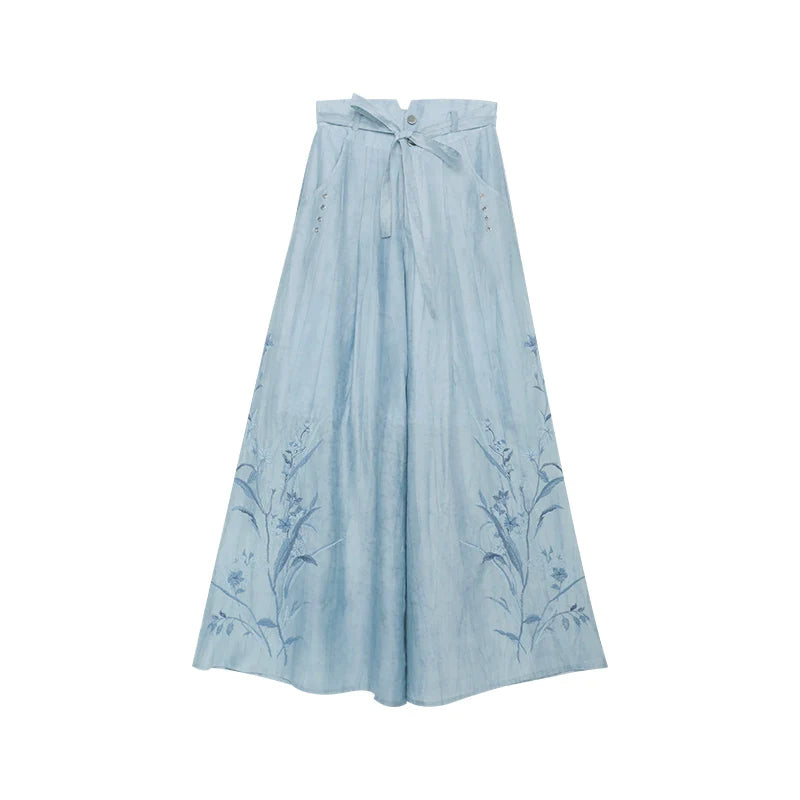 Song Dynasty x Modern Hanfu: Green Chord 青语拂弦 (Preorder)