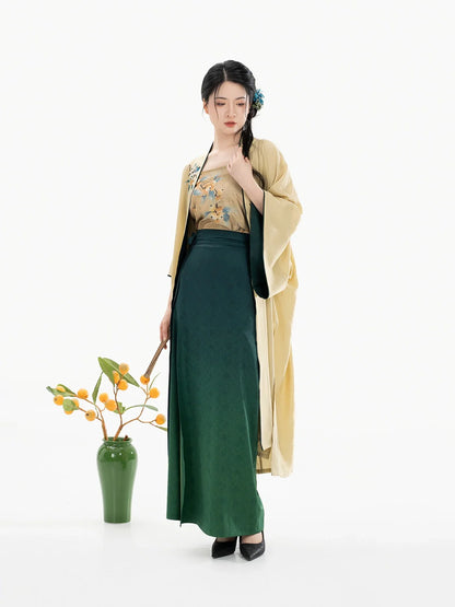 Loquat 枇杷 - Modern Song Dynasty Hanfu Outfit (Preorder)