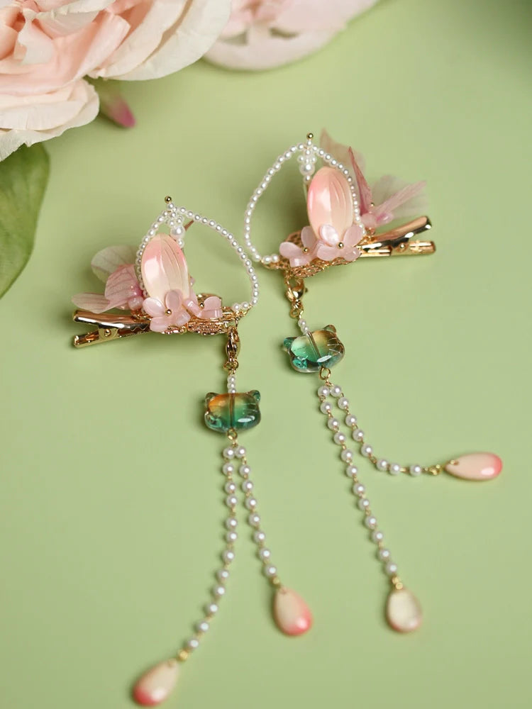 Hair Clips: Dahlia