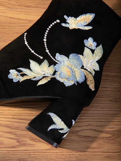 Cold Flower – Embroidered Chinese Hanfu Boots