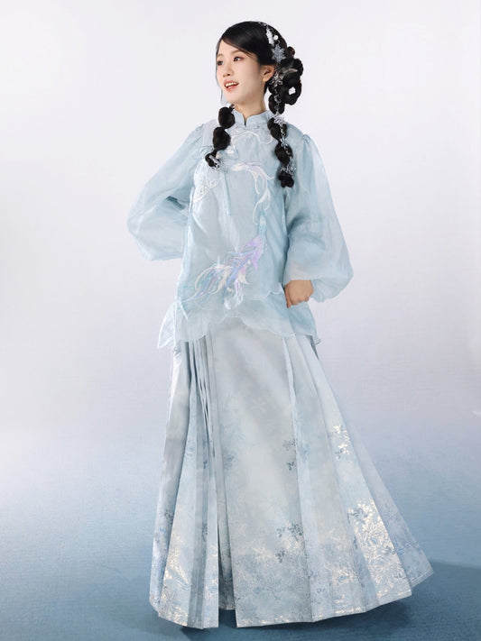 Frost and Snow 霜雪 - New Chinese Style Ming Dynasty Top and Mamianqun Set (Preorder)