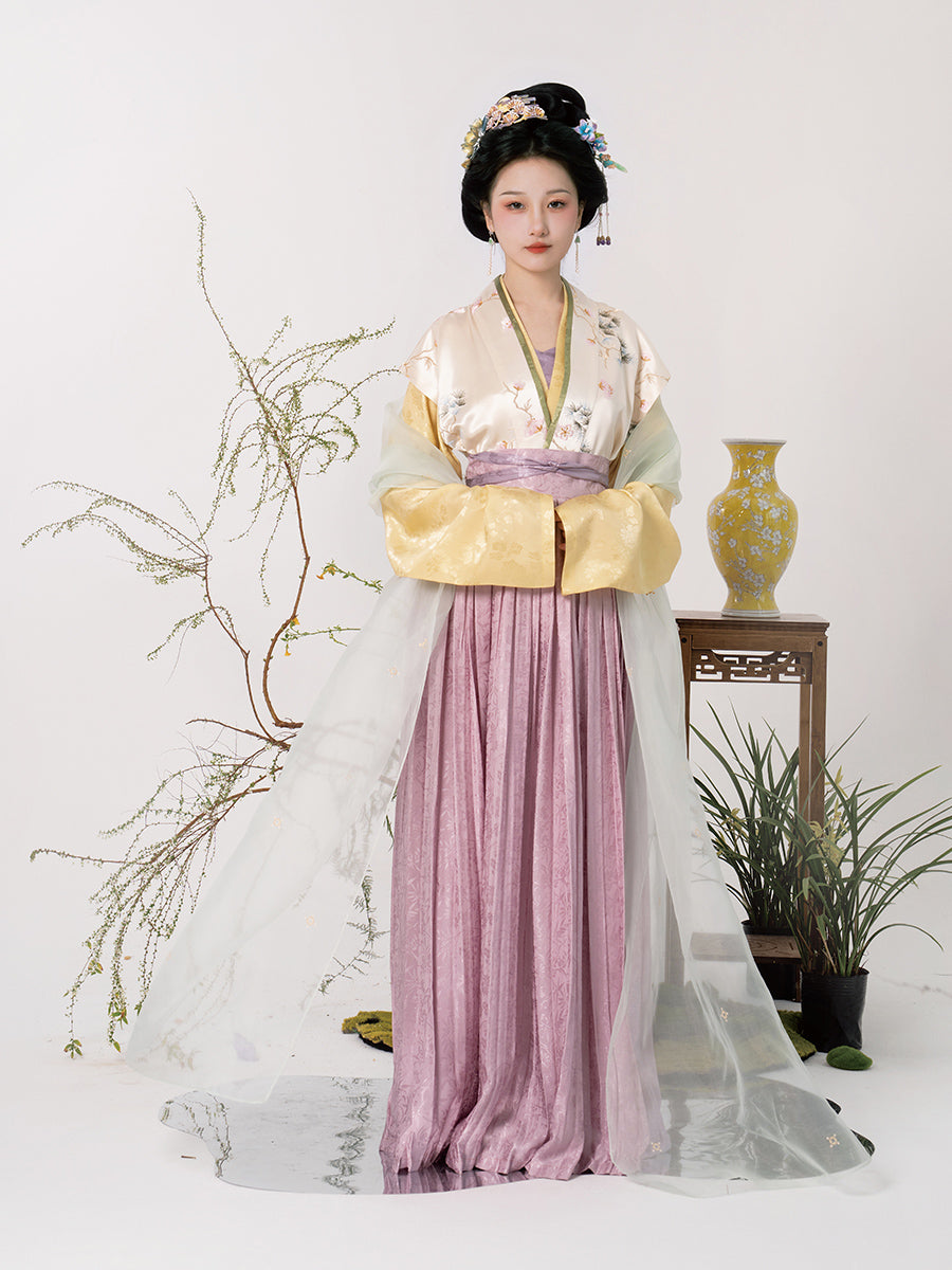 Qiantong 芊桐 - Tang Dynasty Style Beizi Silk and Satin Qiyao Ruqun (Preorder)