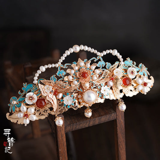 Headdress: Portrait of A Lady