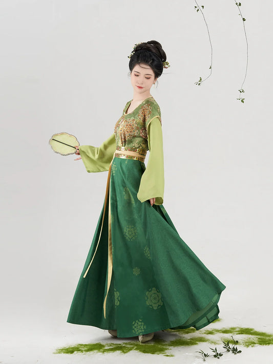 Tang Dynasty x Modern Hanfu: Unfading Splendor 锦绣未央 (Preorder)