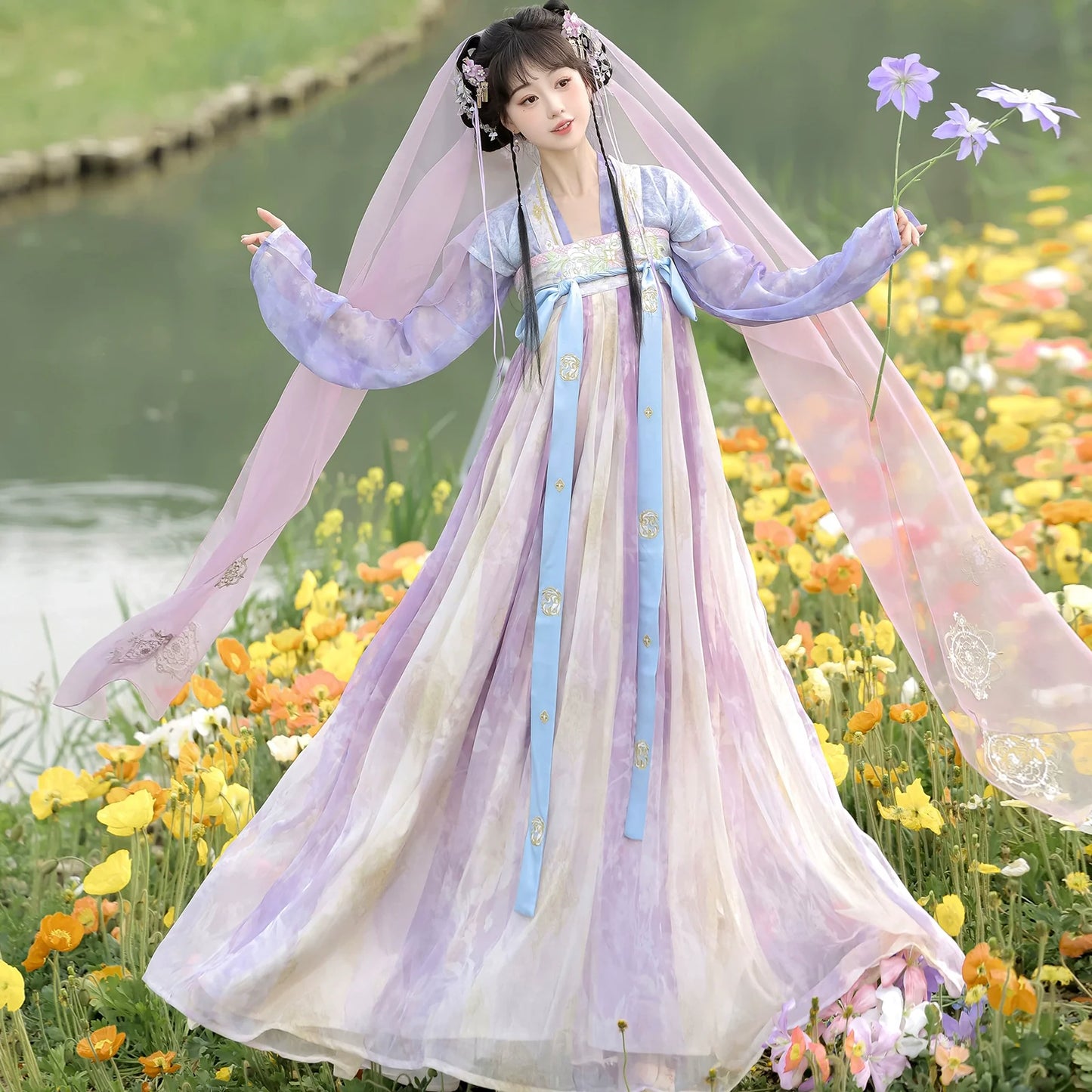 Moon Dyed 月染 - Tang Dynasty Style Qixiong Ruqun