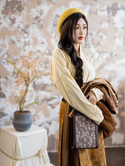 Song Dynasty Inspired Modern Hanfu, Dreamy Flowers 繁花 (Preorder)