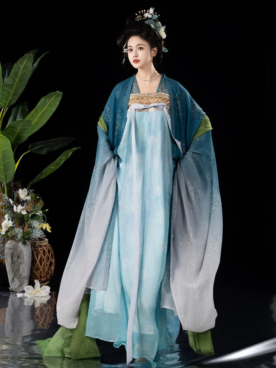 Biluo 碧落 - Tang Dynasty Historical Restoration Qixiong Ruqun