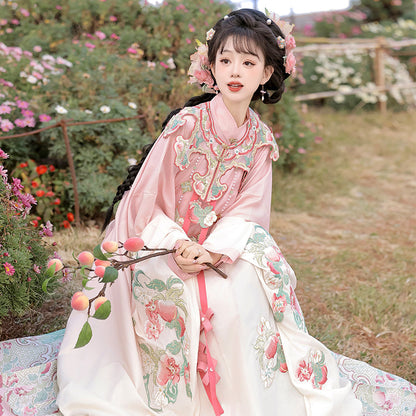 Jade Peach 金镶玉桃 - Cloud Collar & Mamianqun Ming Dynasty Hanfu Set
