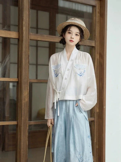 Song Dynasty x Modern Hanfu: Green Chord 青语拂弦 (Preorder)