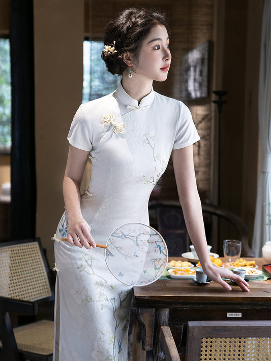 Moonlight - Short Sleeve Spring White Cheongsam