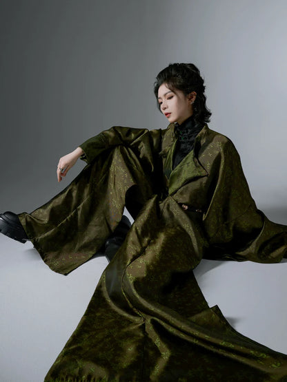 Tang Dynasty Hanfu Robe - Listen to the Rain 听雨 (Preorder)