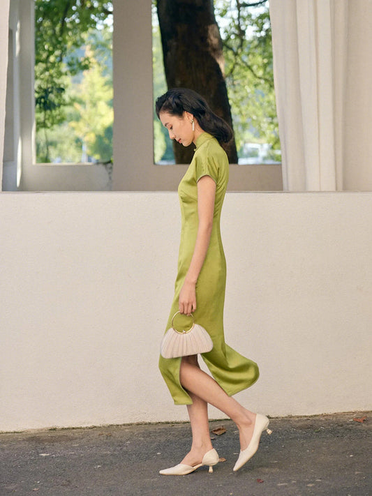 Willow 春柳 - Spring and Summer Short Sleeve Midi Retro Hong Kong Style Cheongsam (Preorder)