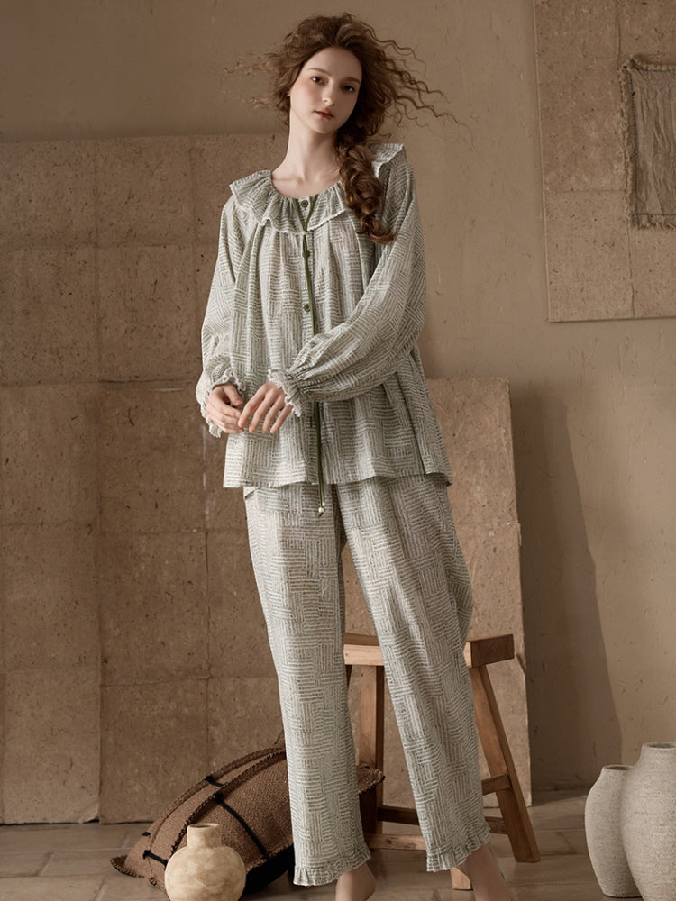 Vintage Ruffle Collar Pajamas