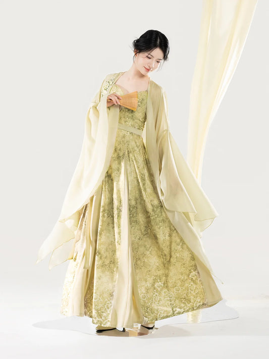 Camellia Water 山茶煮水 - Modern Tang Dynasty Hanfu Outfit (Preorder)