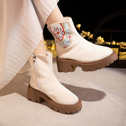 Li Chu – Embroidered Chinese Hanfu Boots