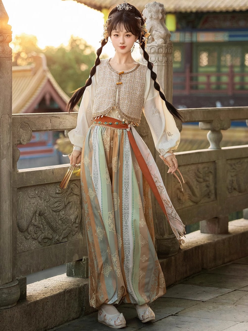 Yongyule 永遇乐 - Dunhuang Inspired New Chinese Style Outfit