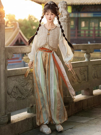 Yongyule 永遇乐 - Dunhuang Inspired New Chinese Style Outfit