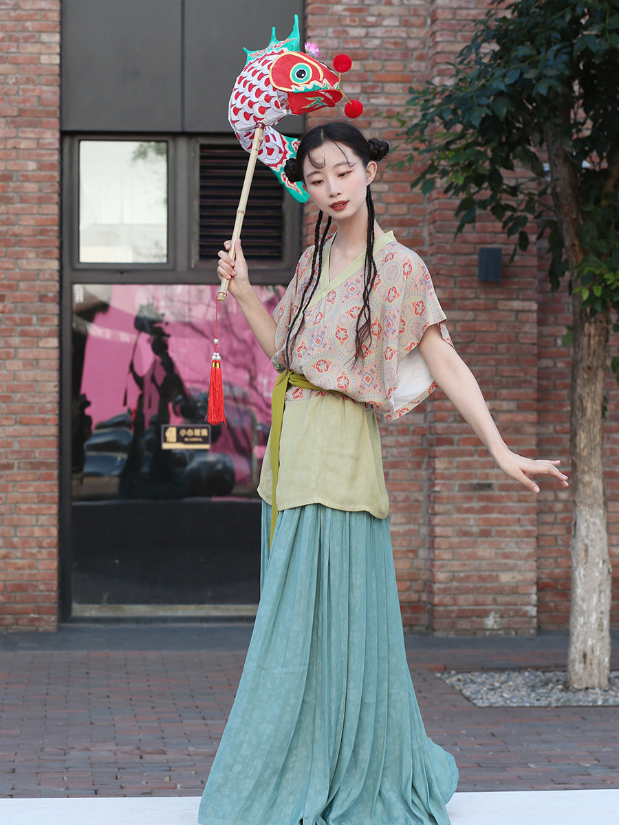 Su Shang 素商 - Tang Dynasty Modern Style Beizi Qiyao Ruqun