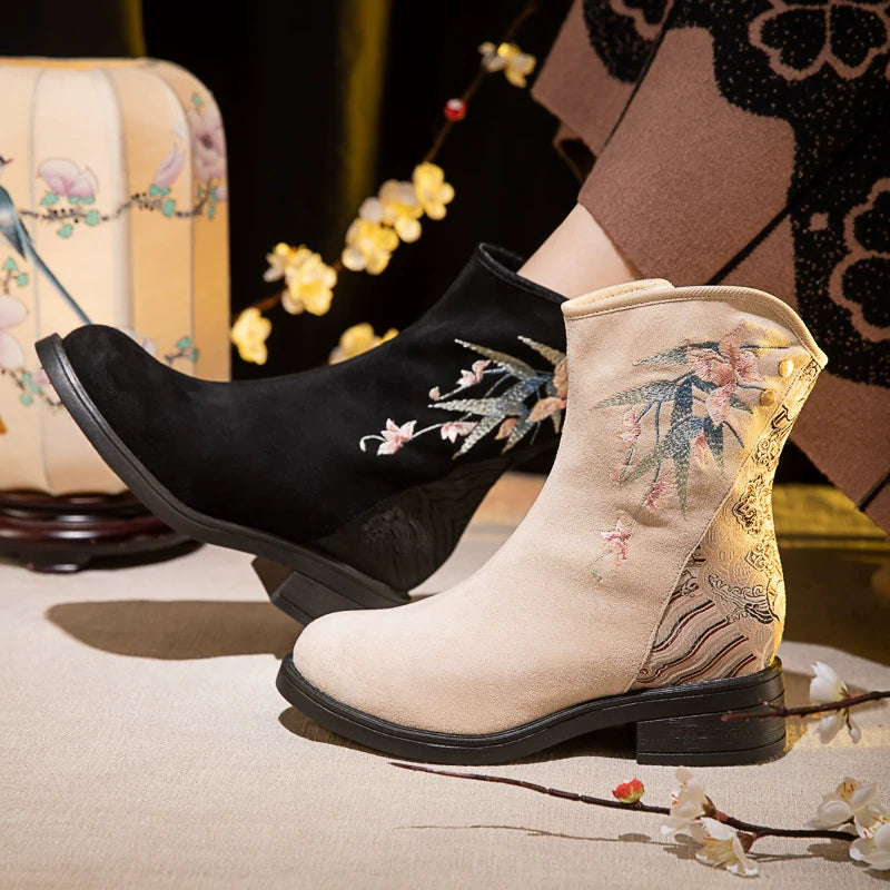 Yuyi – Embroidered Chinese Hanfu Boots
