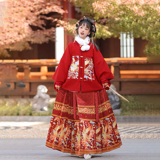 Phoenix Feather 凤羽 - Square Collar Top & Mamianqun Ming Dynasty Hanfu Set