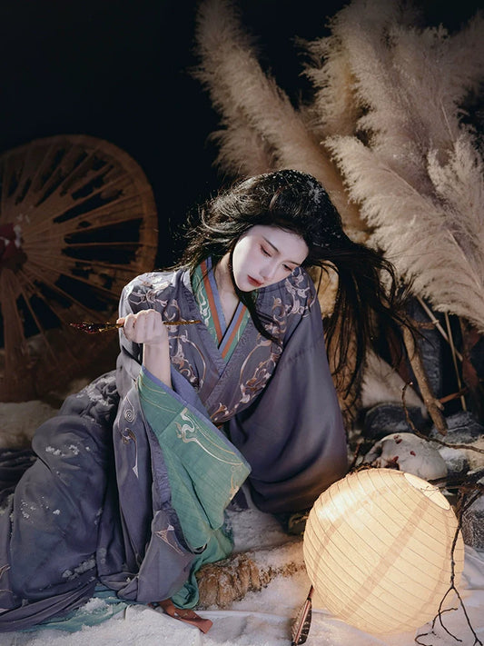 Fox Spirit - Warring States and Han Dynasty Straight Hem Robe