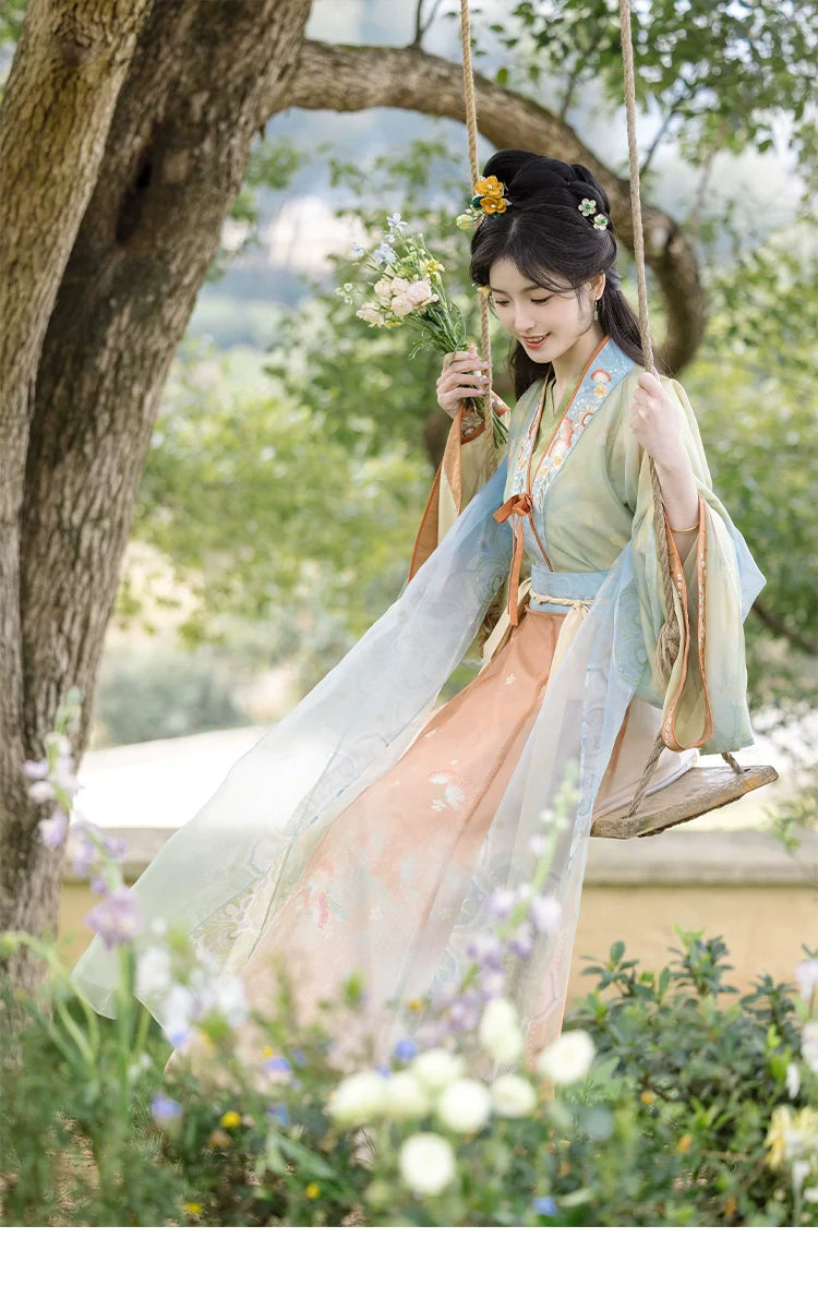 Awakens 春醒 - Wei Jin Cottage Style Qiyao Ruqun