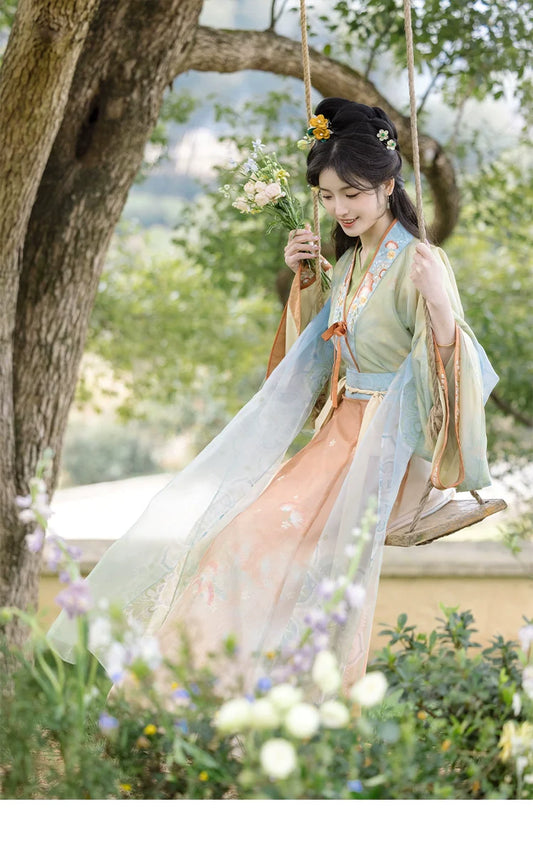 Awakens 春醒 - Wei Jin Cottage Style Qiyao Ruqun