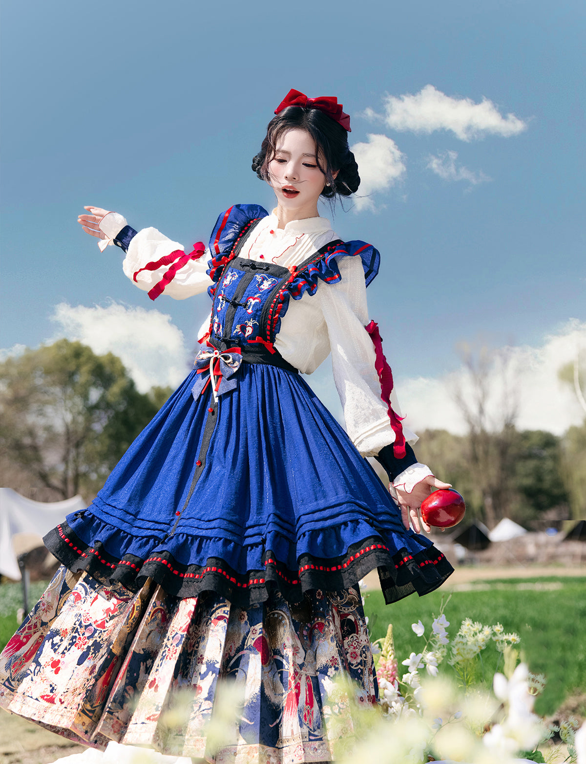 Snow White's Apple 苹果酥 - Ming Dynasty Modern Hanfu and Mamianqun (Preorder)