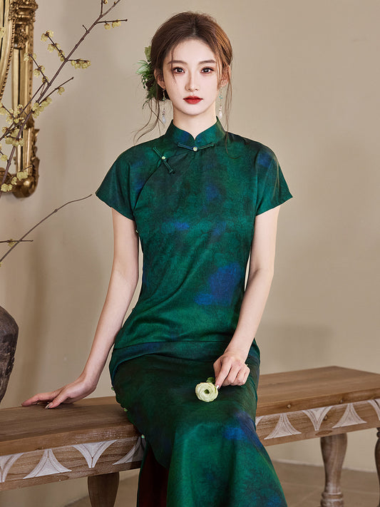 Emeraldine - Short Sleeve Green Long Cheongsam