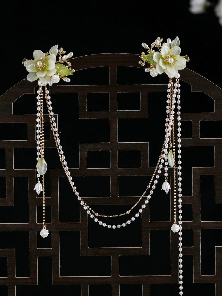 Back Hair Pin: Gardenia