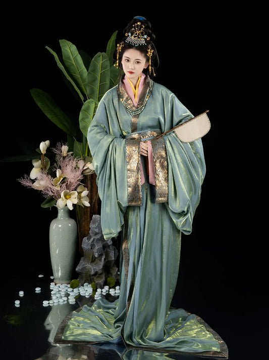 Li Ji - Warring States and Han Dynasty Straight Hem Robe
