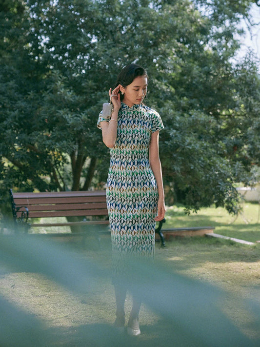 Summer Glaze 夏釉 - Cotton Short Sleeves Mid Length Retro Cheongsam (Preorder)