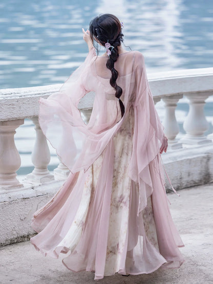 Dreamlike 如梦 - Modern Tang Dynasty Hanfu Outfit (Preorder)