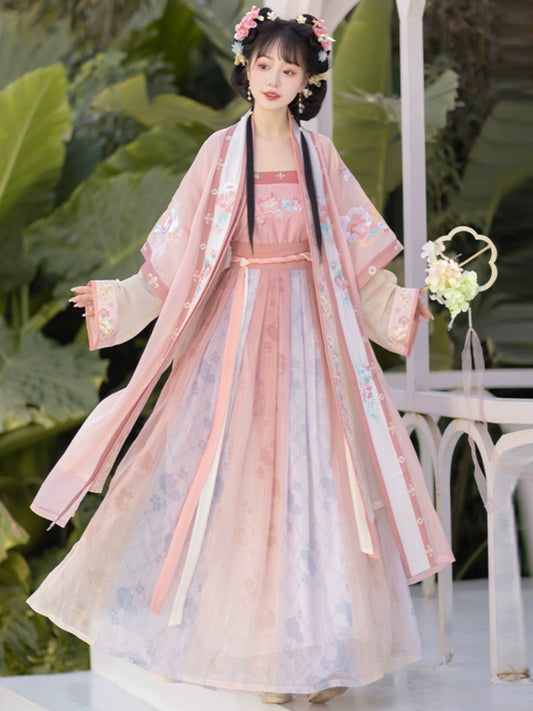 Hua Qing 花卿 - Song Dynasty Style Qiyao Ruqun Hanfu