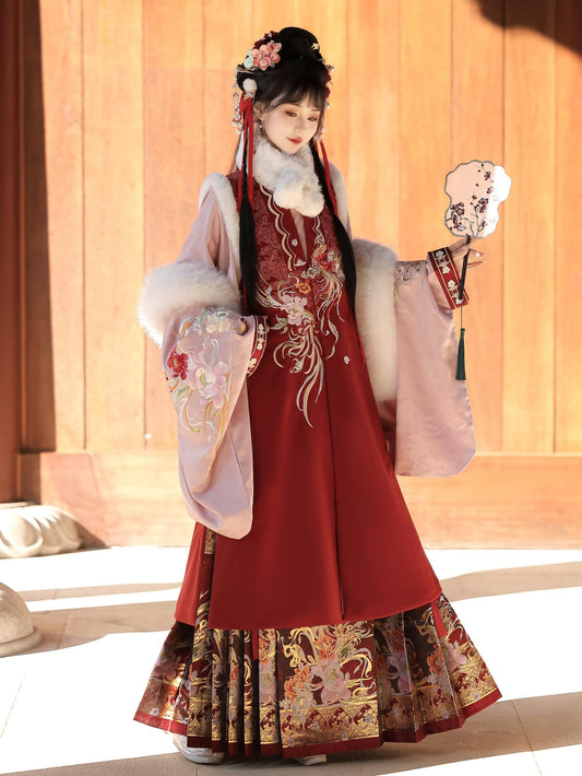 Arrival of the Phoenix 凤来仪 - Bijia & Mamianqun Ming Dynasty Hanfu Set