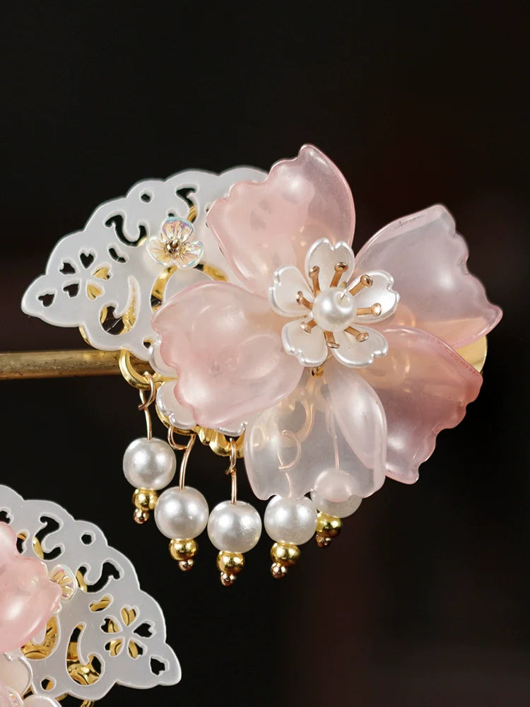 Hair Clips: Lace and Bows