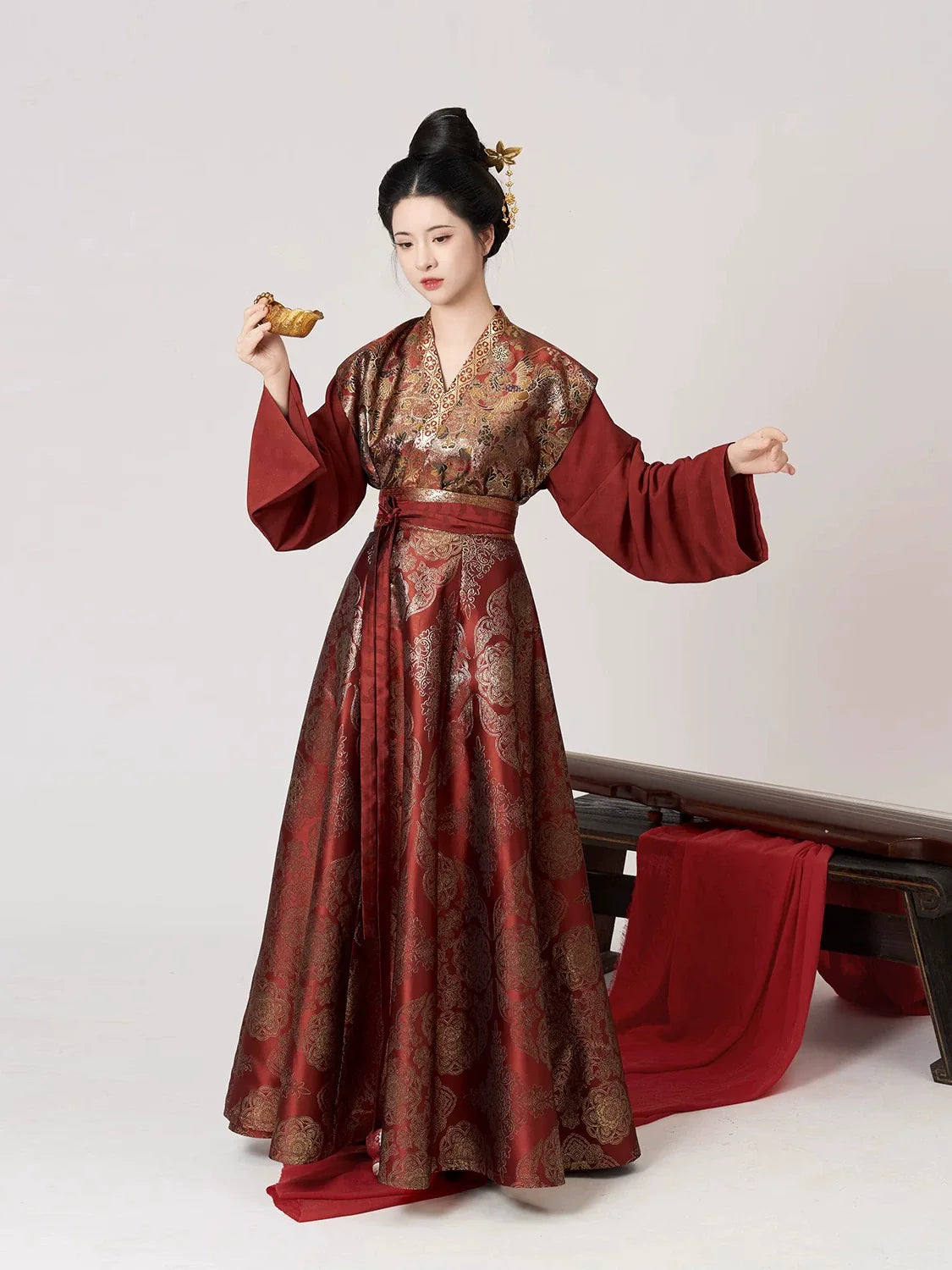 Tang Dynasty Hanfu, Qiyao Ruqun, Beizi, Thousands of Years 千秋万载 (Preorder)