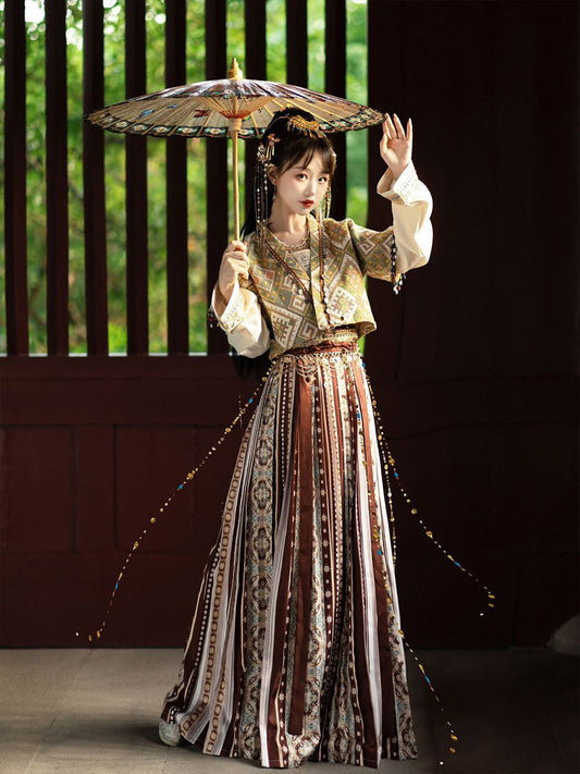 Qiubai 秋白 - Tang Dynasty Style Beizi Qiyao Ruqun