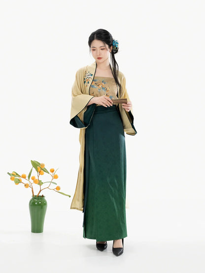 Loquat 枇杷 - Modern Song Dynasty Hanfu Outfit (Preorder)