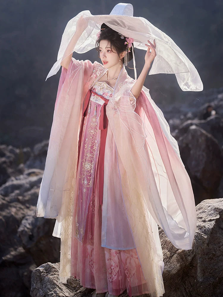 White Jade Jewels 白玉宝珠 - Tang Dynasty Style Hanfu Dress Heziqun