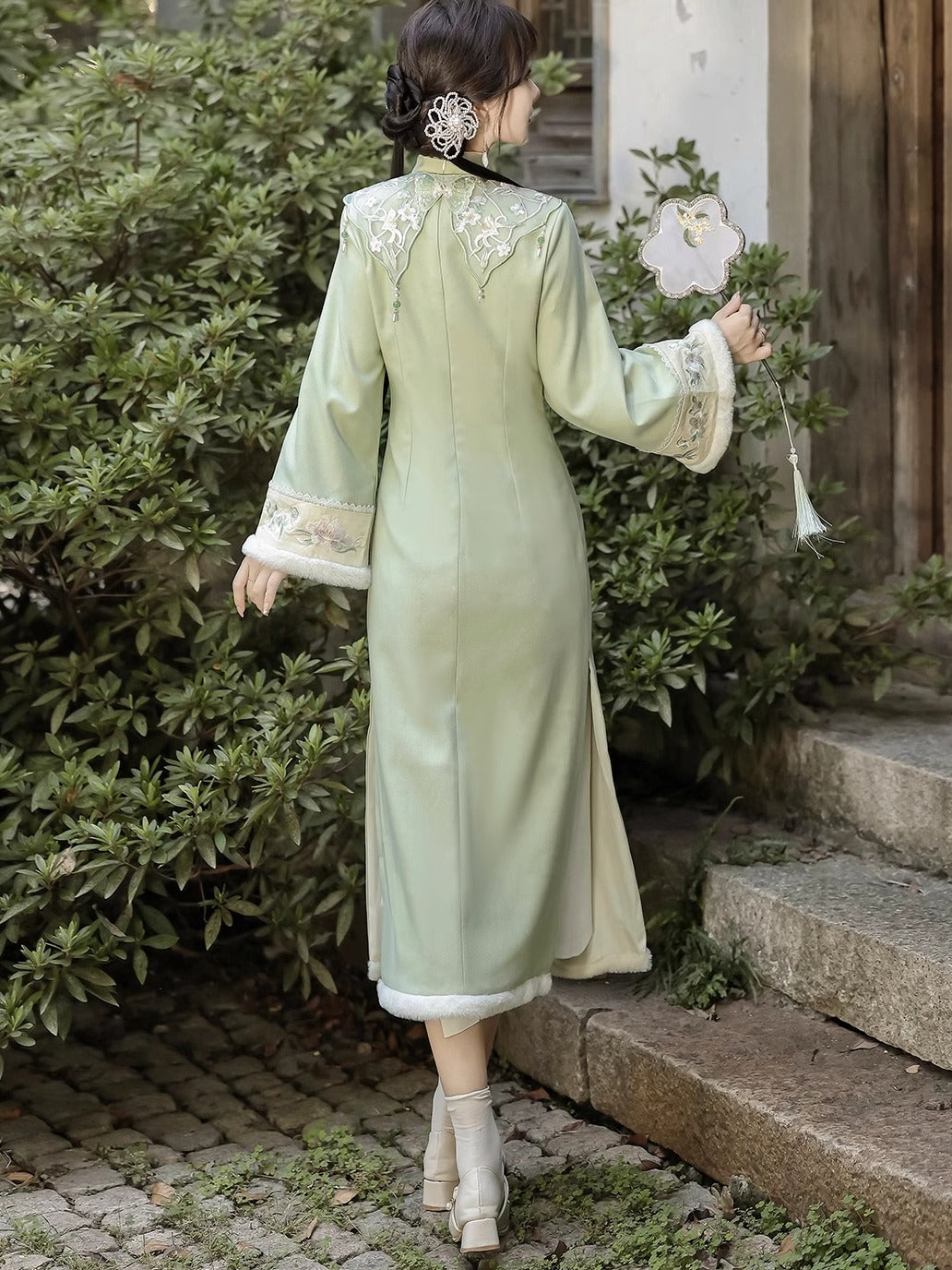 Frost Butterfly 拒霜蝶 - New Chinese Style Modern Cheongsam Dress