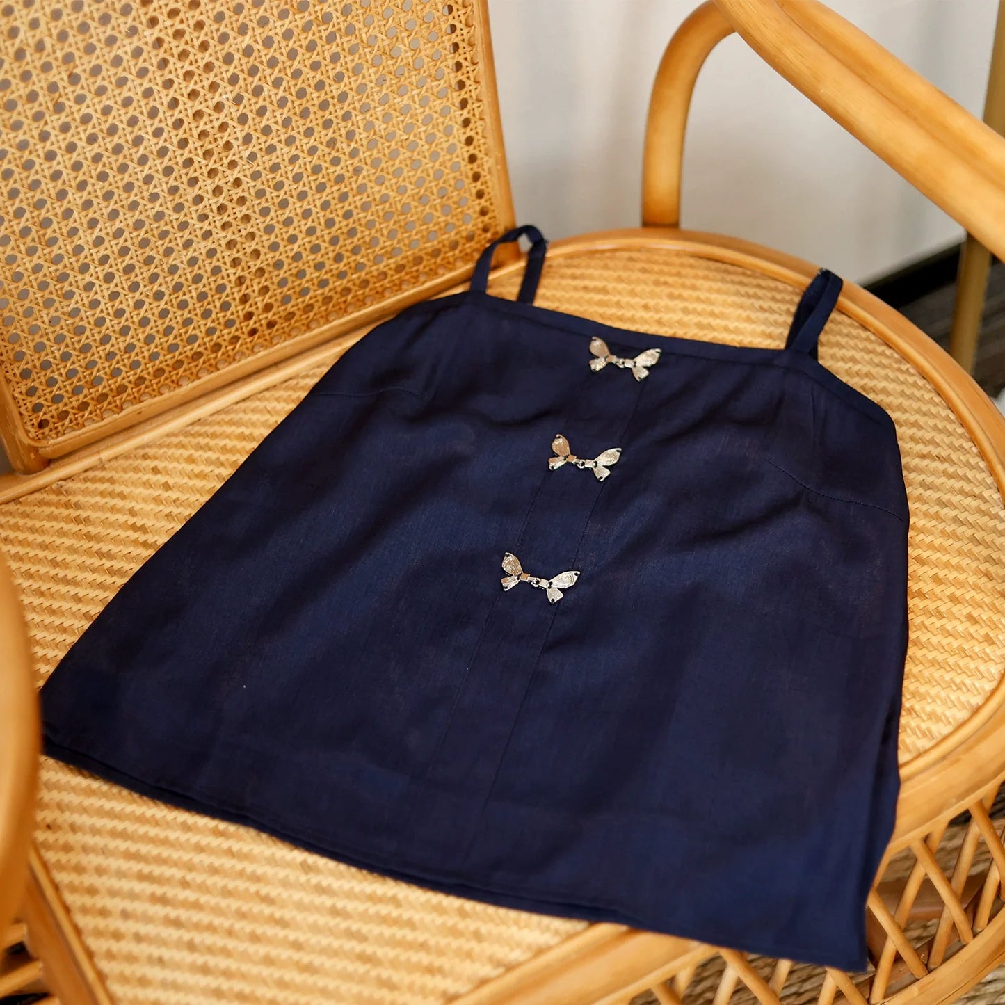 Ming Dynasty x Modern Hanfu: Illustrated Butterfly 蝴蝶图鉴